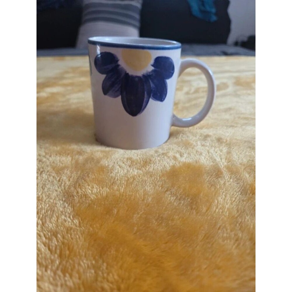 International Tableworks coffee mug